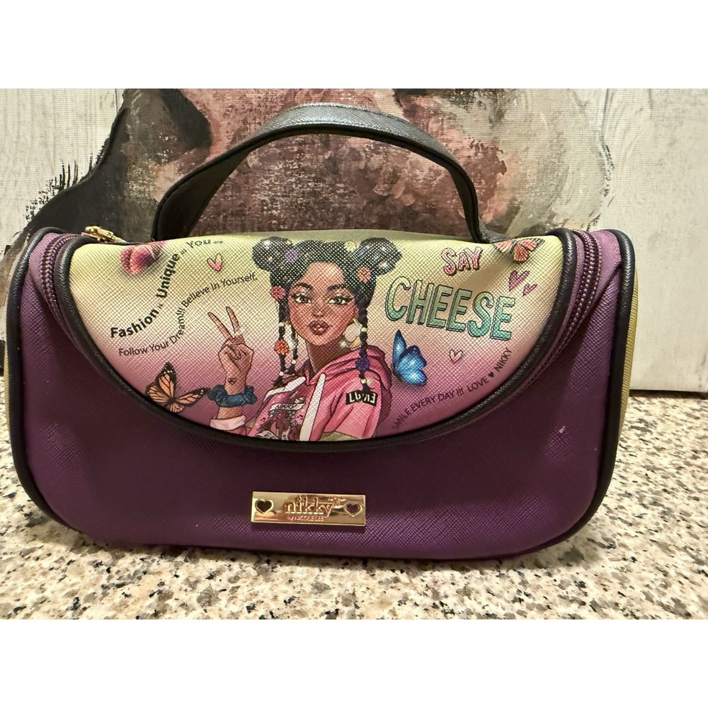 NIKKY BY NICOLE LEE COSMETIC BAG ALYSSA DREAMS FUTURE MAKEUP BAG